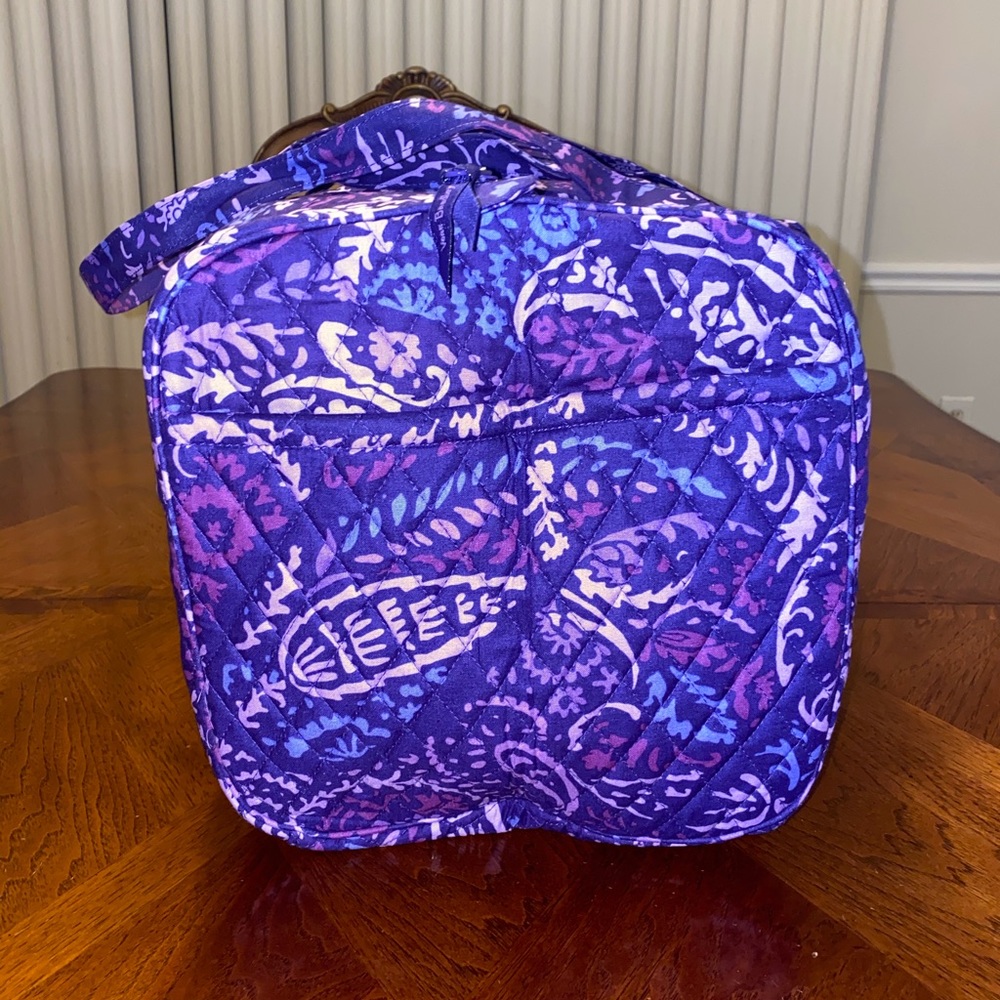 NWT Vera Bradley Large Travel Duffel Paisley Amethyst - Picture 2 of 5